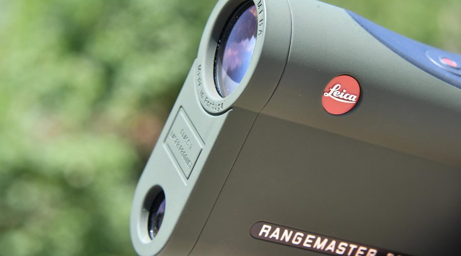 Leica Rangemaster CRF 2000-B Laser, objective lens