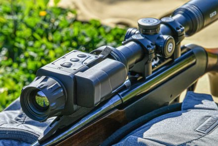 Test: Nitehog TIR-M35 Chameleon X-Core hunting clip-on thermal imaging optic The battery extender