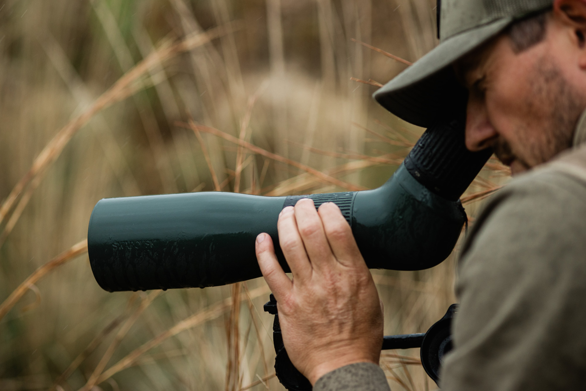 swarovski-optik: Swarovski AT Endura 21-65x75: A New Lightweight 75 mm Spotting Scope for Hunters and Nature Enthusiasts swarovski-optik: Swarovski AT Endura 21-65x75: A New Lightweight 75 mm Spotting Scope for Hunters and Nature Enthusiasts