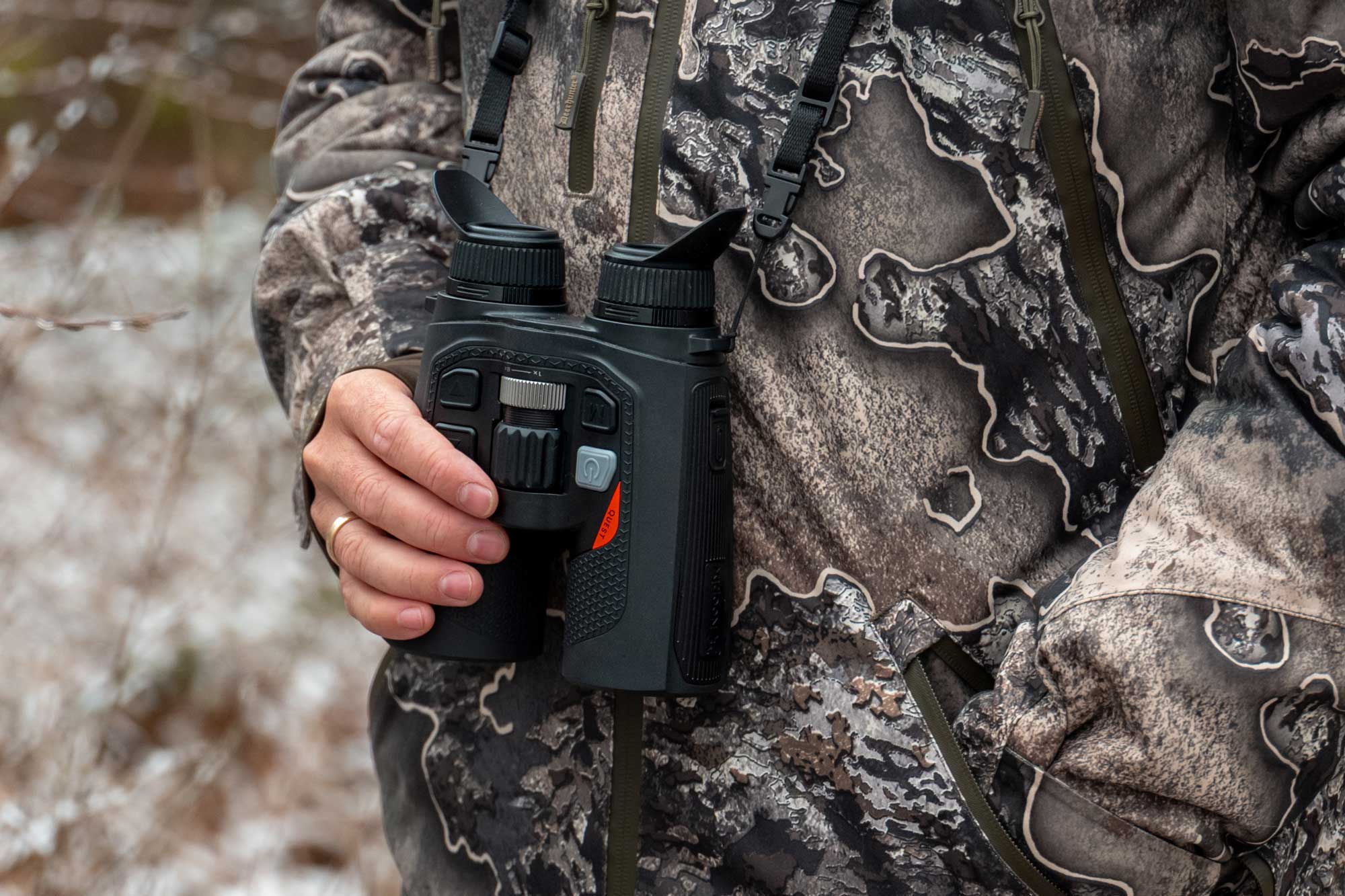 nocpix: Product presentation: Nocpix QUEST H50R, H35R and L35R new LRF thermal imaging binoculars family nocpix: Product presentation: Nocpix QUEST H50R, H35R and L35R new LRF thermal imaging binoculars family