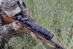 Pulsar CORE FXQ38 and FXQ50 thermal imaging attachments Pulsar CORE FXQ38 in use