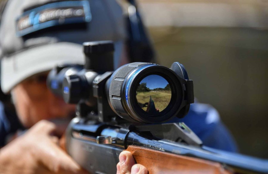 Pulsar thermion XM50 thermal imaging riflescope Pulsar thermion XM50 thermal imaging riflescope