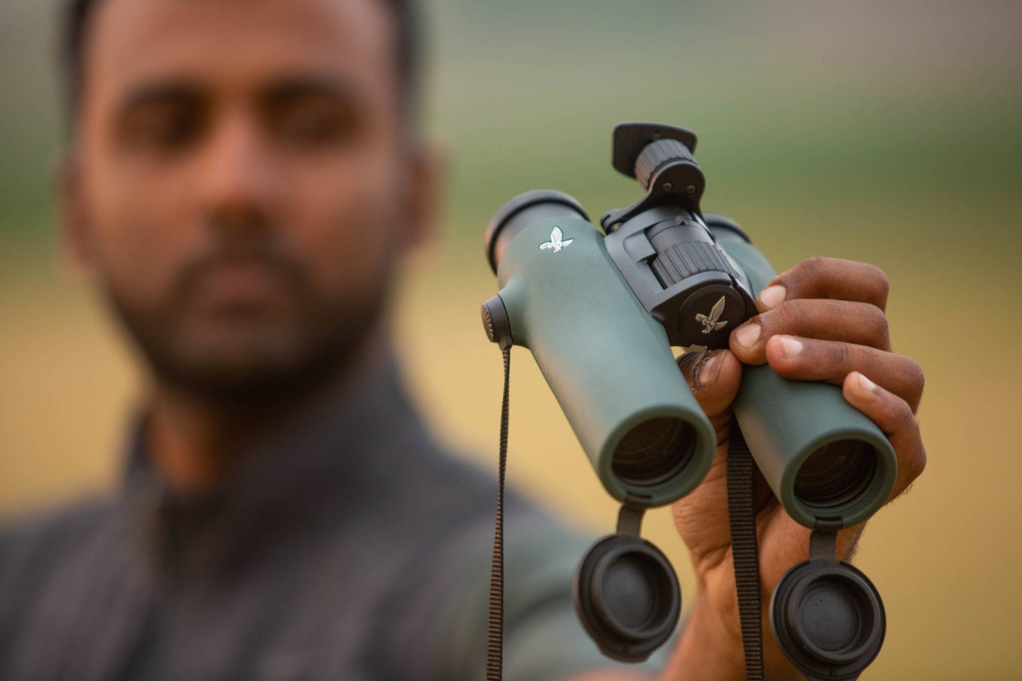 New: NL Pure 32 from Swarovski Optik – The compact version of the popular binoculars is now available Swarovski NL Pure 32 with optional forehead support