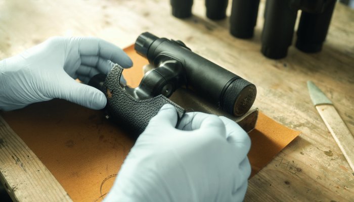 swarovski-optik: Limited edition binoculars to mark the 75th anniversary: new Swarovski Optik CL Companion Habicht 8x30 and 10x30 models