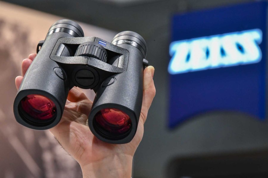 ZEISS at the IWA 2019: Hunting App and new brand campaign ZEISS at the IWA 2019: Hunting App and new brand campaign