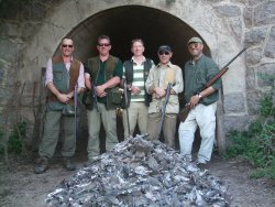 Dream hunt: dove hunting in Argentina Happy dove hunters in Argentina.