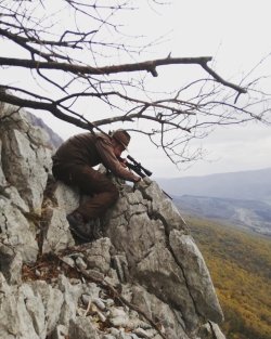 Dream Hunts: hunting Chamois in Slovenia Hunter taking a shot in Gradiška Tura