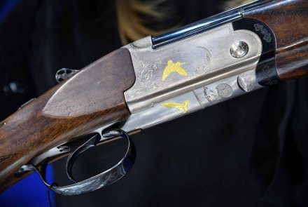 F.A.I.R. Leisure Xligth Beccaccia The 28 ga Leisure Xligth Beccaccia features nickel finish and golden woodcock-themed engravings.