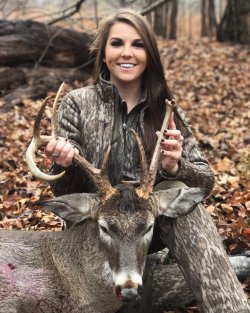 A Lady Hunter from US: Sophie Swaney A Lady Hunter from US: Sophie Swaney