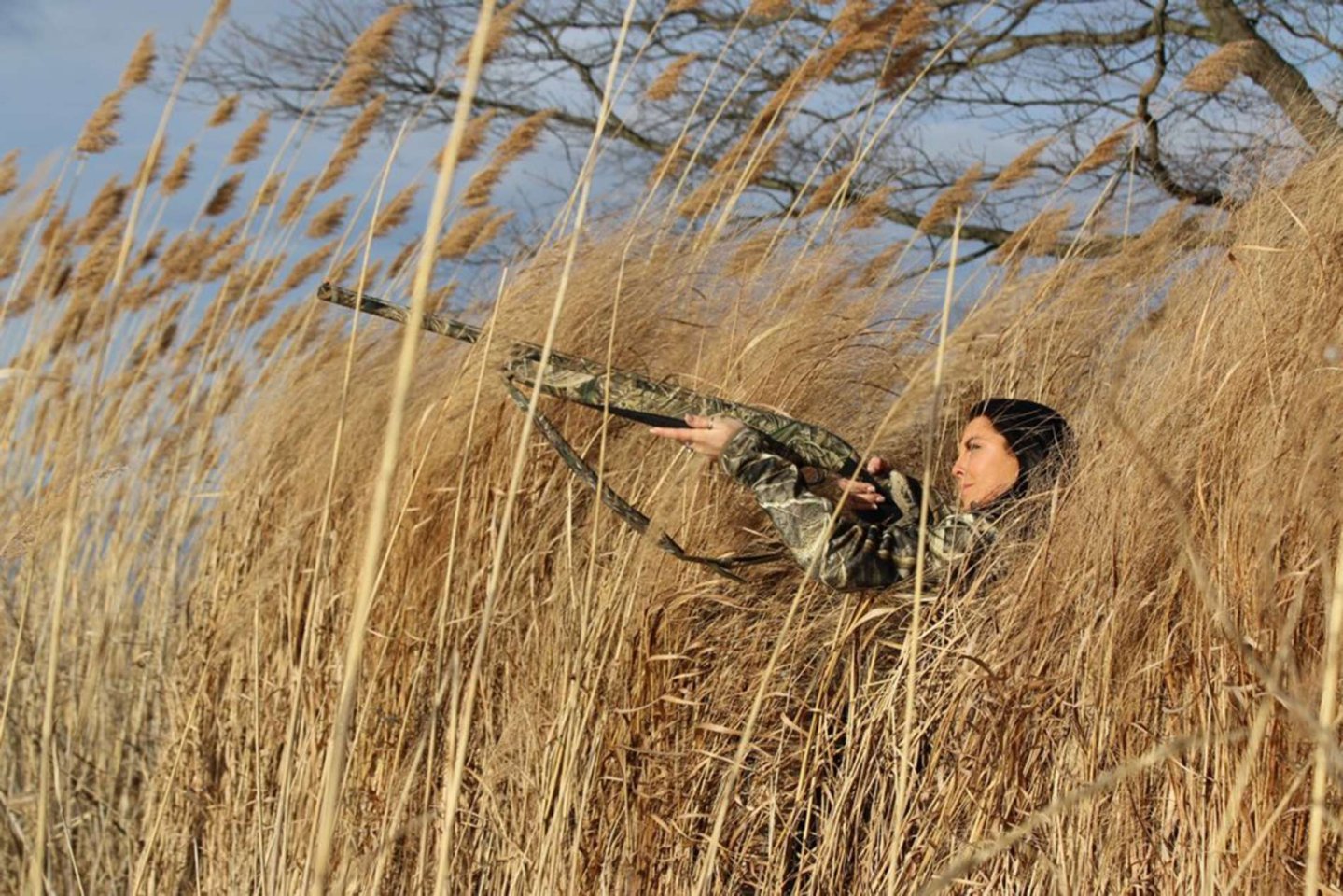 A Lady Hunter from US: Sophie Swaney Lady hunting in the woods with Beretta A400 Xtreme