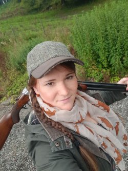 Lady hunter Hanna Higginbotham Lady hunter Hanna Higginbotham
