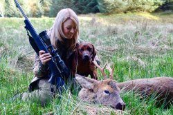 Emma Perrott: hunter, stalker and shooter Emma Perrott with roe buck