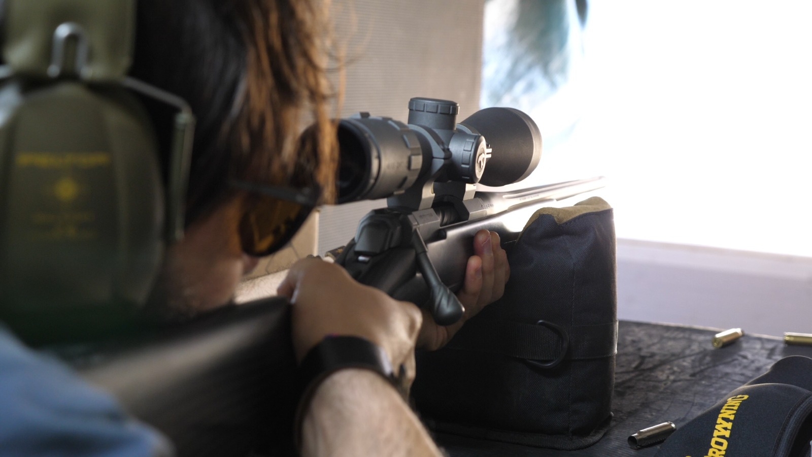 browning: Video: Browning X-Bolt Pro rifles. At the shooting range with 3 new models - Carbon, Long Range GRS, Grade 5