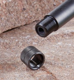 Test: Savage 110 TAC Hunter in 6.5 Creedmoor caliber. What can you expect for less than €1000? Savage muzzle thread of the Tac Hunter.