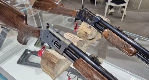 New rifles from Pedersoli: Boarbuster Apocalypse, Jackal and Silver ...