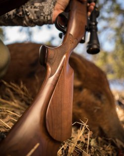 Weatherby Vanguard Camilla bolt-action rifle Weatherby, Inc. introduces the Vanguard Camilla bolt-action hunting rifle