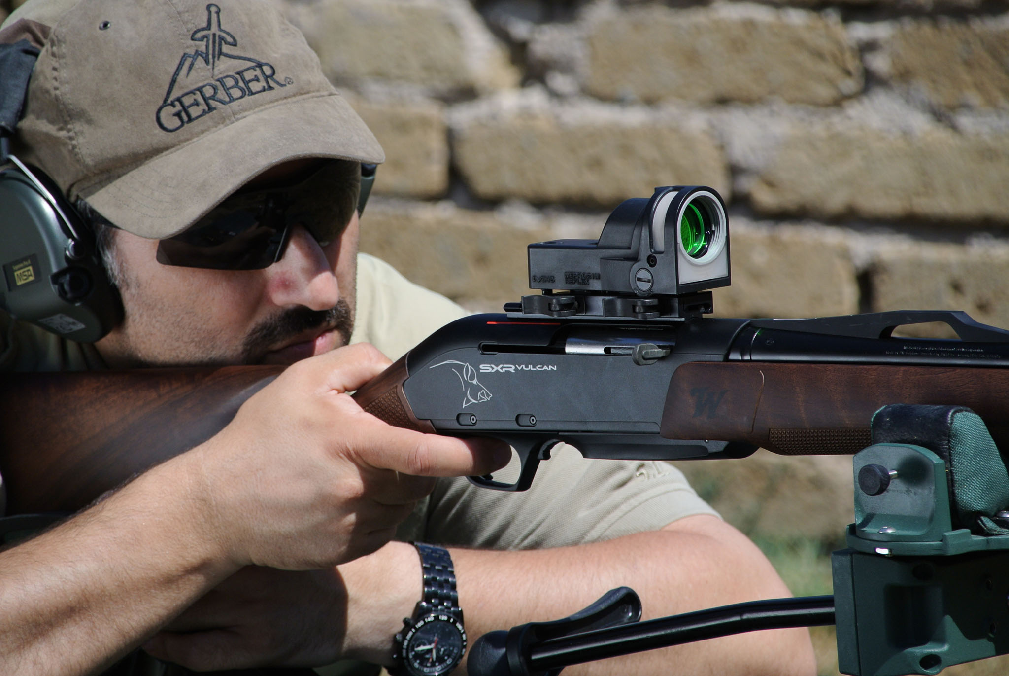 Винчестер вулкан. Winchester SXR Vulcan 30-06. Winchester sxr2 Composite. Винчестер загонный SXR Black 470. Винчестер вулкан 30-06 разборка и сборка.