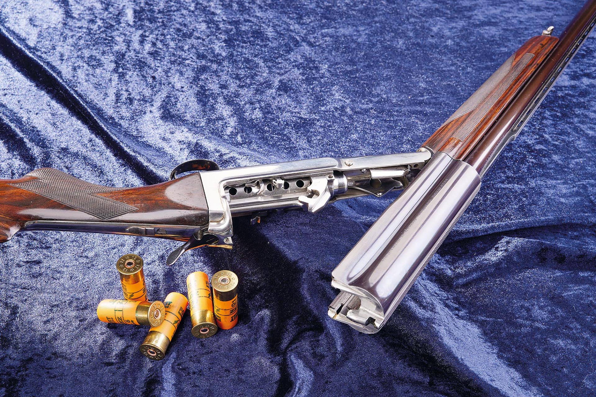 cosmi: Gun history: Cosmi, the legendary and luxurious break-open semi-automatic shotgun 