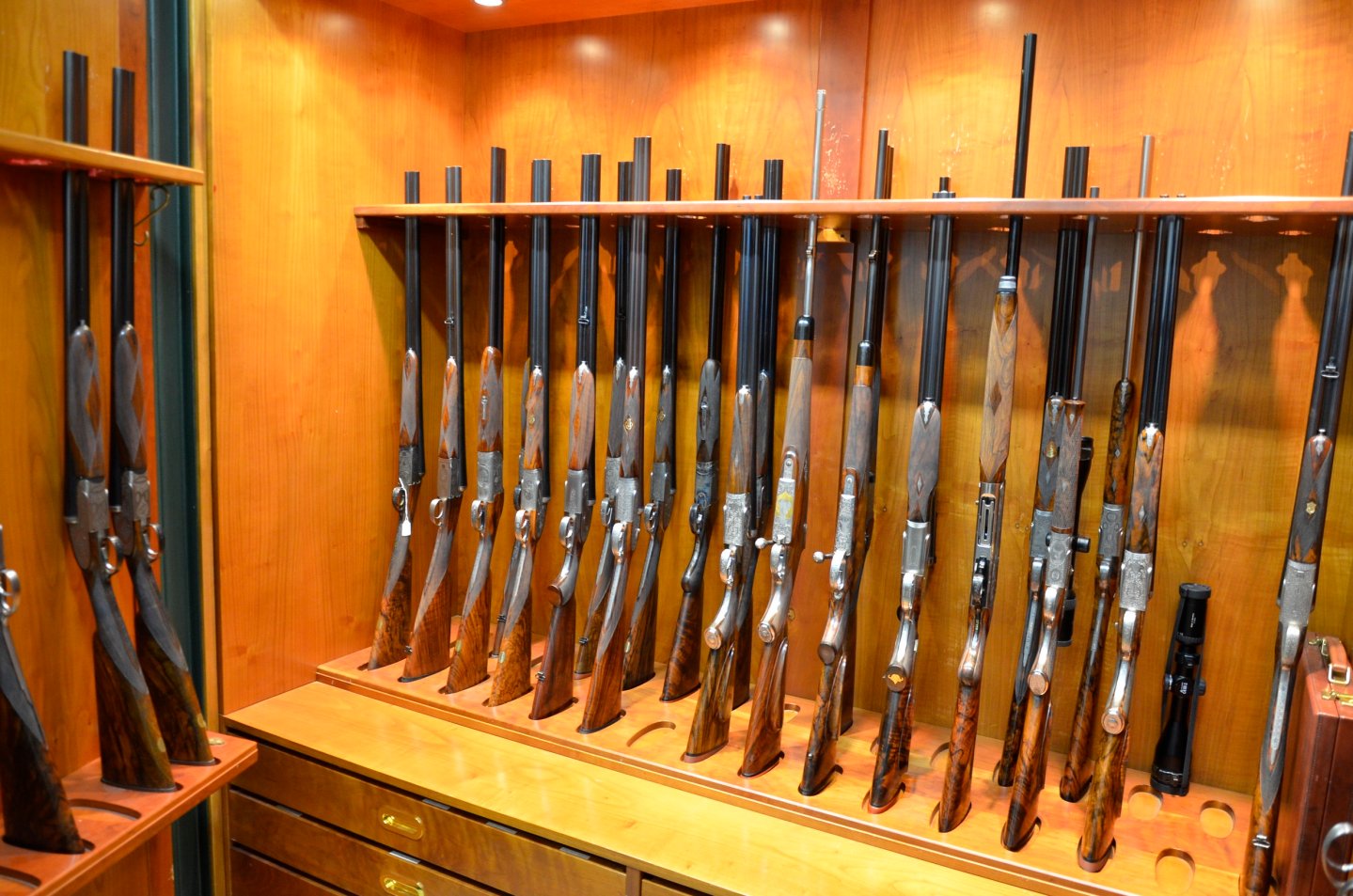 Fratelli Piotti fine guns F.lli Piotti's safe