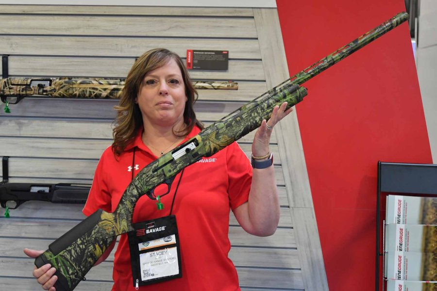 Renegauge, the new 12-ga shotgun by Savage Savage Renegauge Turkey Bottomland model.