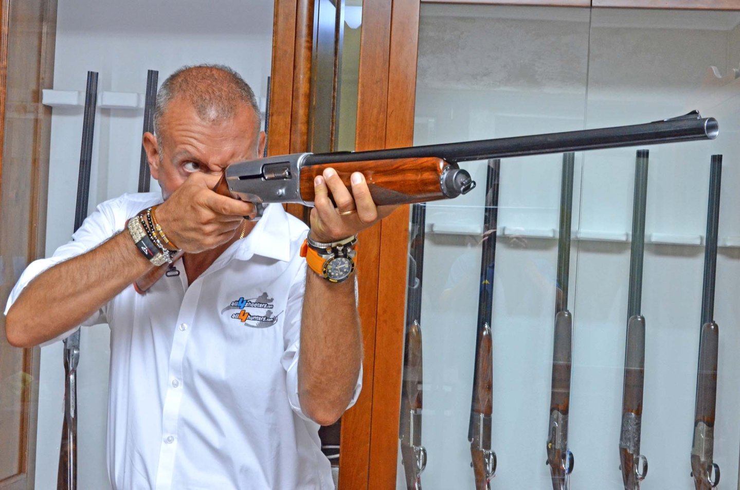 The Belladonna semi-auto shotgun The Belladonna semi-auto shotgun.