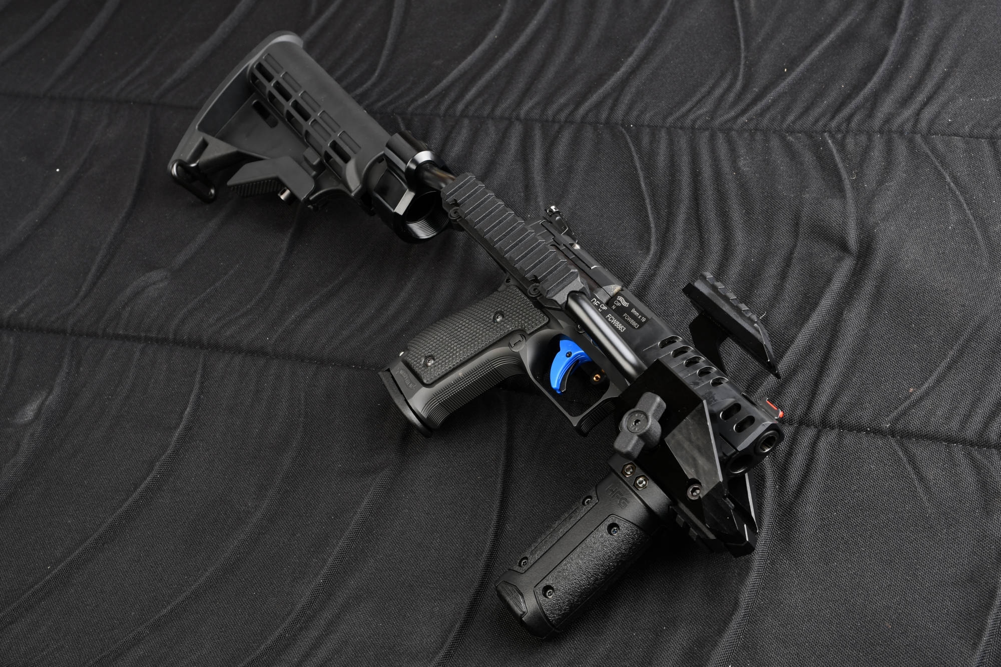 accessories: Test: Odin universal pistol chassis from Donaustahl