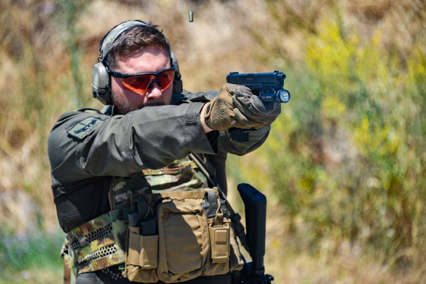 Eagle Ergo Performance System: a body armor suspension to fit any armor carrier system Shooter wearing the Ergo Performance System