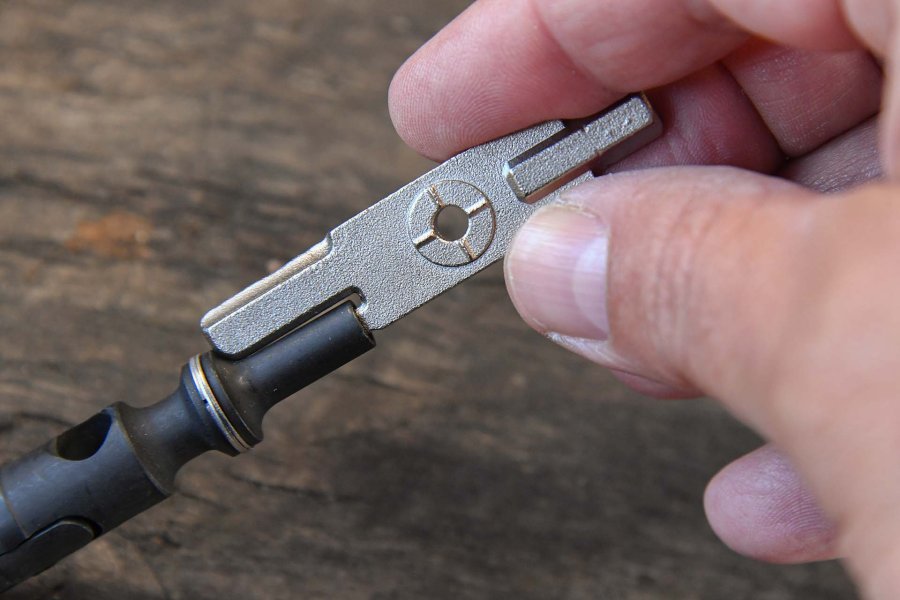 Fix It Sticks The Works tool kit with Individual Torque Limiters: test a multiscraper tool
