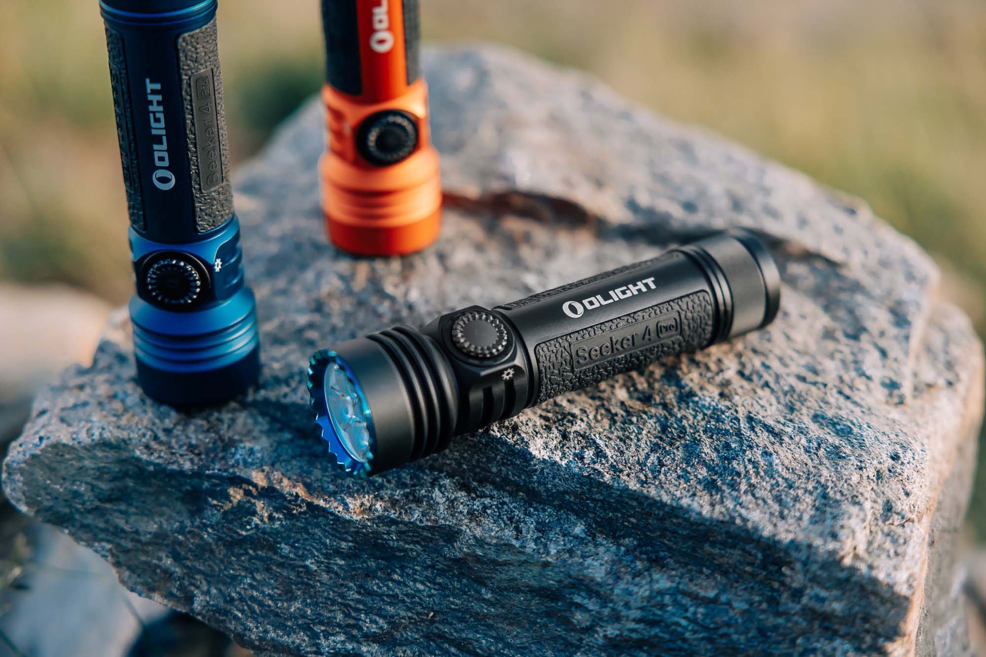 accessories: Olight Seeker 4 Pro, a professional multi-purpose flashlight with great features accessories: Olight Seeker 4 Pro, a professional multi-purpose flashlight with great features