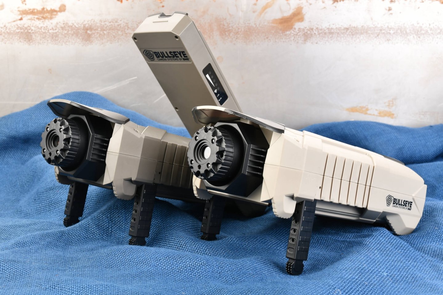 Test: SME Bullseye Target Camera System for long-range shooters from the STROBL.cz offer The two Bullseye target cameras from SME