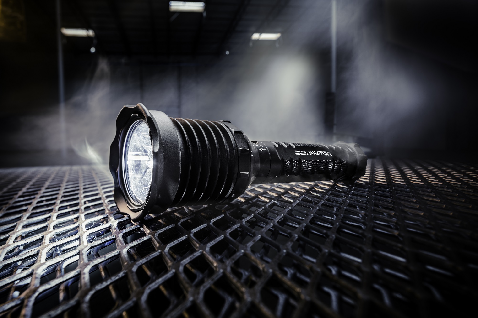 sure-fire: SureFire UDR Dominator: a 2400-Lumens tactical flashlight