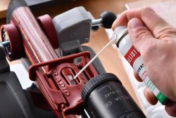 Test: Cleaning station and cleaning rod bore guide – Innovative US gun care accessories from the STROBL.cz store Tipton Bore Guide in a Unique Alpine Kodiak Scout