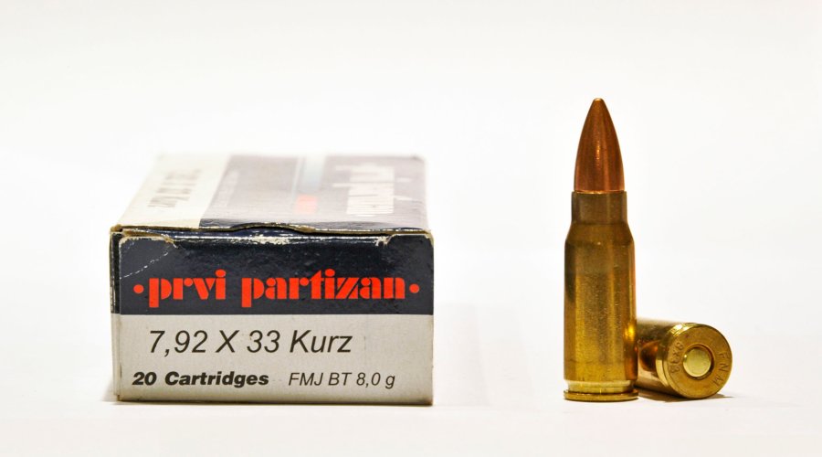 Ammunition: the 8x33mm "Kurz" caliber