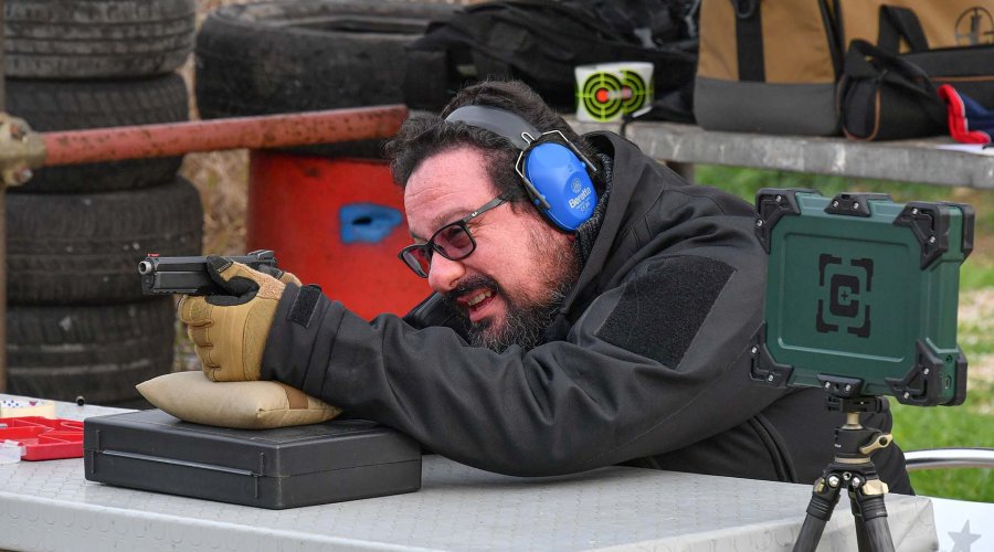 Frankford Arsenal X10 progressive press from Strobl.cz: live fire test Shooter Roberto