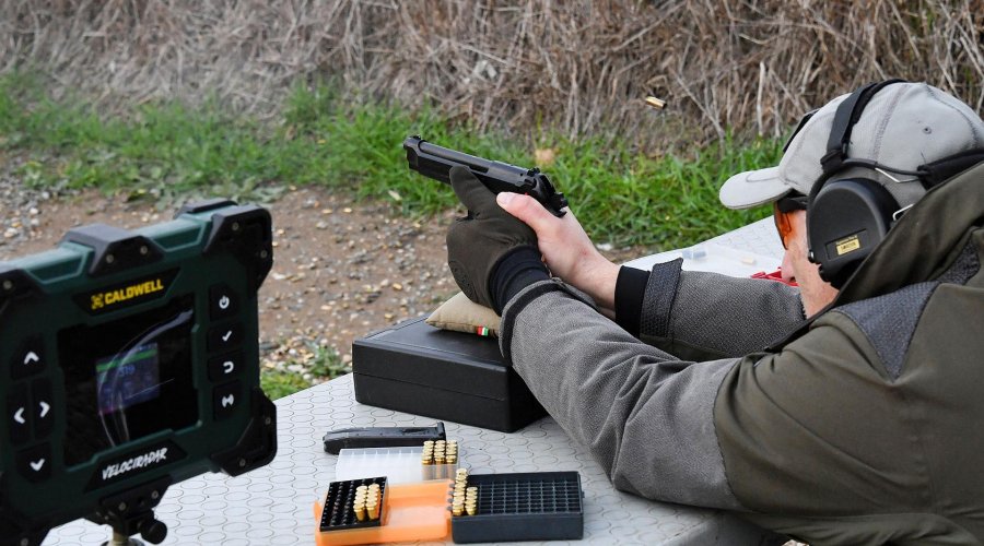 Frankford Arsenal X10 progressive press from Strobl.cz: live fire test the Beretta 92FS