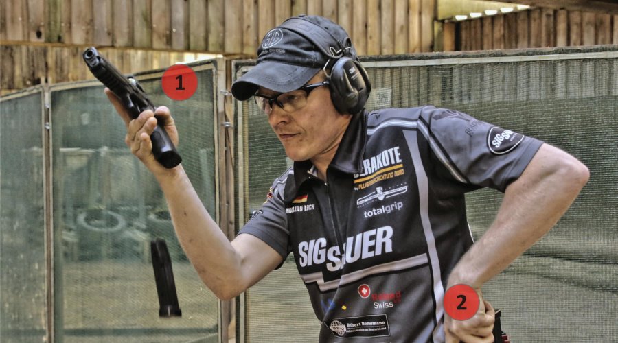 Dynamic handgun shooting and IPSC shooting techniques: the magazine change Dynamic handgun shooting and IPSC shooting techniques: the magazine change