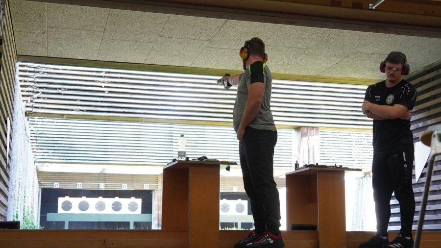 Olympic rapid fire pistol on electronic targets