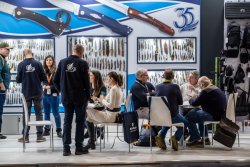Classic knife supplier at the IWA