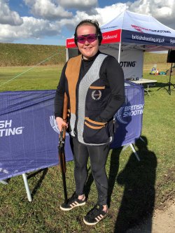 An unstoppable lady clay shooter Tori Clinch sponsored by Clayco UK