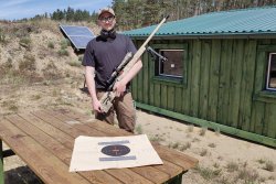 Janos Becker mit Sabatti Evo Desert und Meopta Zielfernrohr ZD 6-24x56 RD MIL-DOT