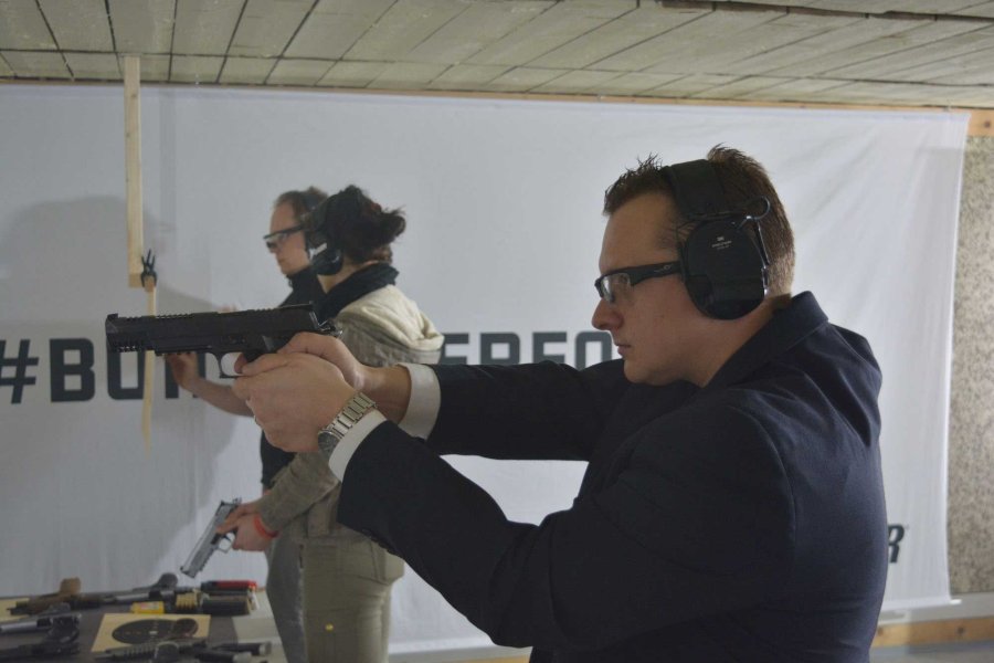 SIG Sauer Range Day at the IWA 2019: Mastershop Sport - Prestige - Individual Test pistols from the SIG Sauer Mastershop as part of the SIG Sauer IWA Range Day 2019.