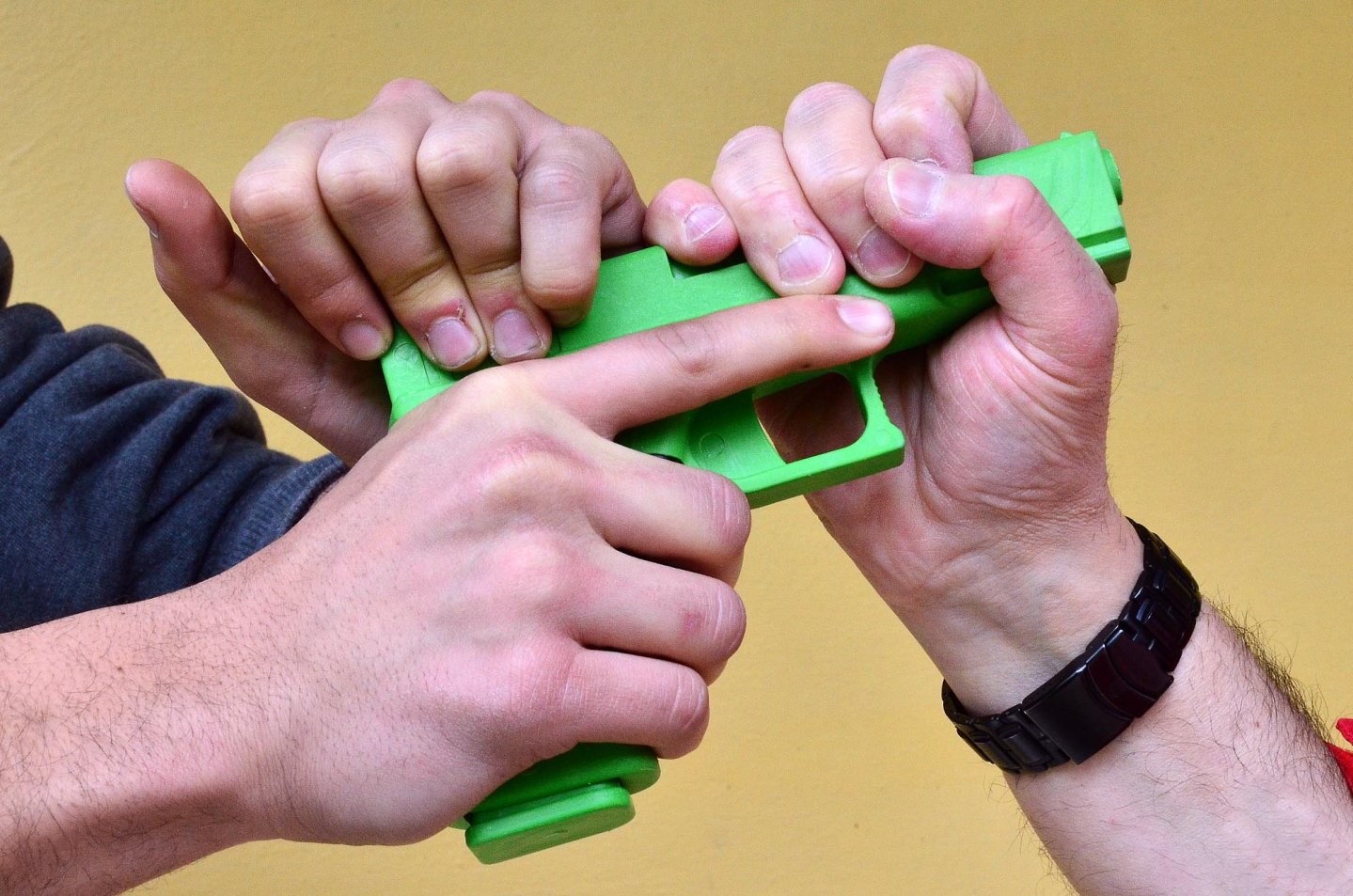 Individual protection simulations and seminars at the 2015 HIT Show!
