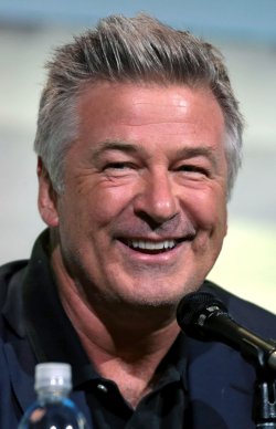 Tragedy on the set: actor Alec Baldwin kills woman with a prop gun Alec Baldwin