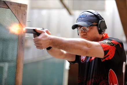 Warm-up to the IPSC 2019 European Handgun Championship in Belgrade – A4S will report daily and live: follow us! IPSC shooter in action
