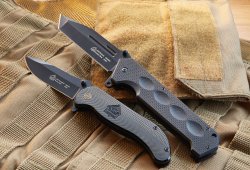 Puma SGB: the blackcat55 Tanto Spring Assisted and bobcat3516 one-hand knives under test The Puma SGB blackcat