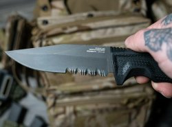 SOG Recondo FX, a tactical knife for professionals The Recondo FX