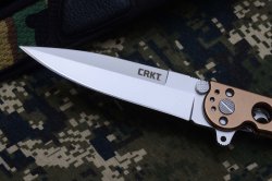 CRKT M16, a best seller knife The spear point blade