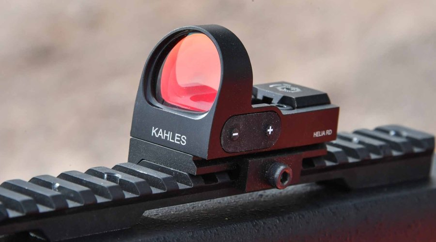 The Helia RD red dot sight features a unique anti-reflection coating