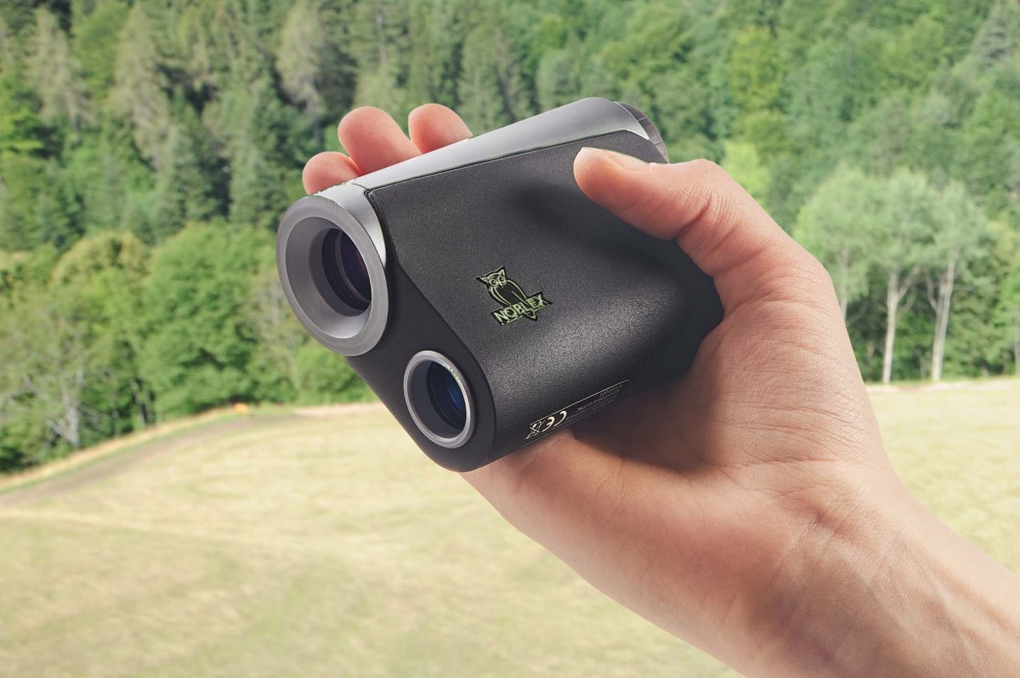From a safe distance: new NR1000 laser rangefinder from Noblex The new Noblex NR1000 rangefinder