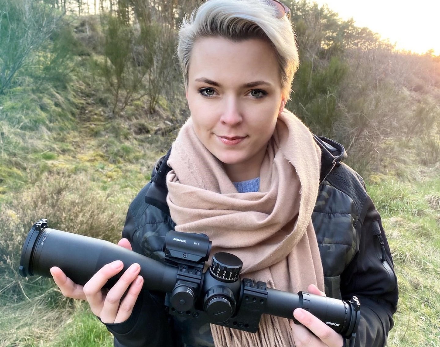 Hanna Selena with the ZP5 5-25x56 from Minox.